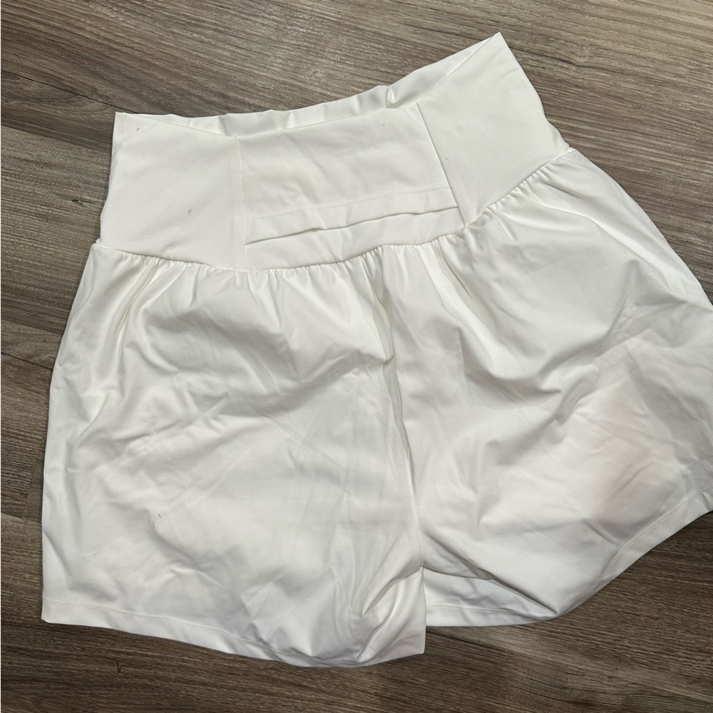 RUNNING SHORT